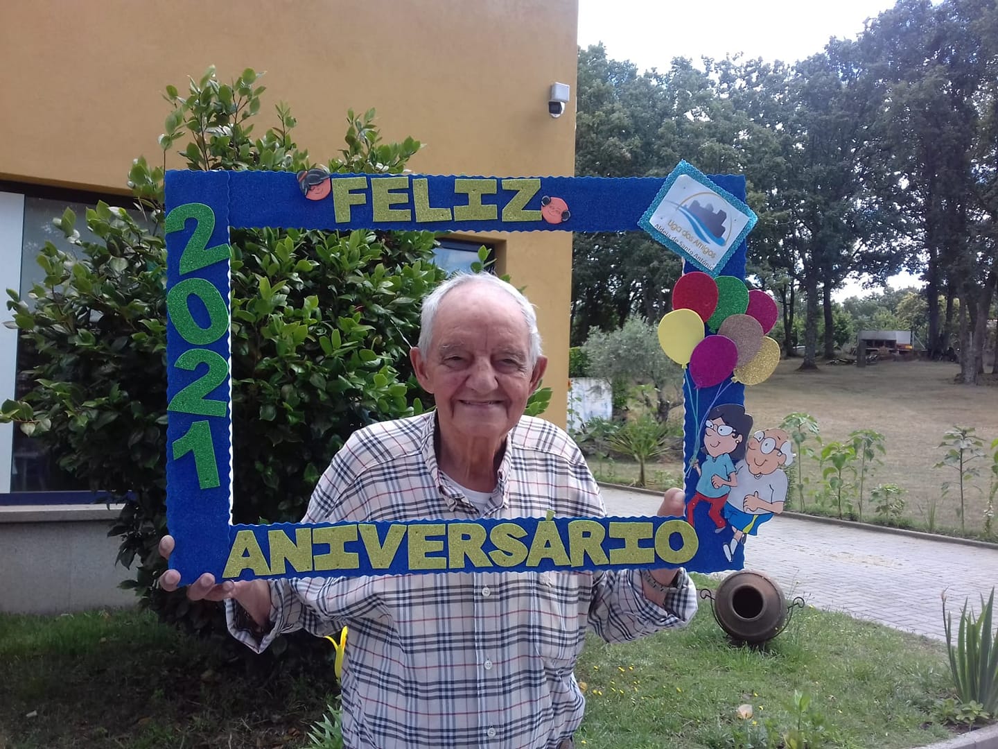 Notícias - Feliz Aniversário!