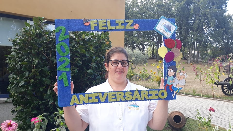 Notícias - Muitos parabéns para a nossa colaboradora que festeja hoje mais um aniversário!